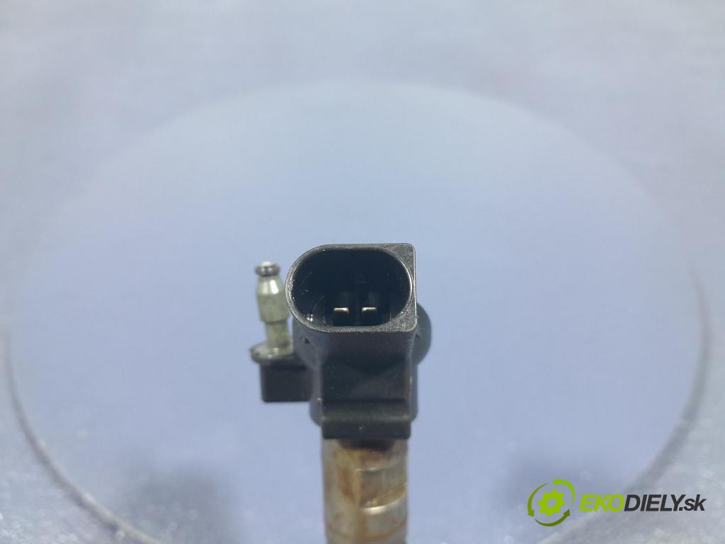 Audi A6 2011 vstrek 059130277CC