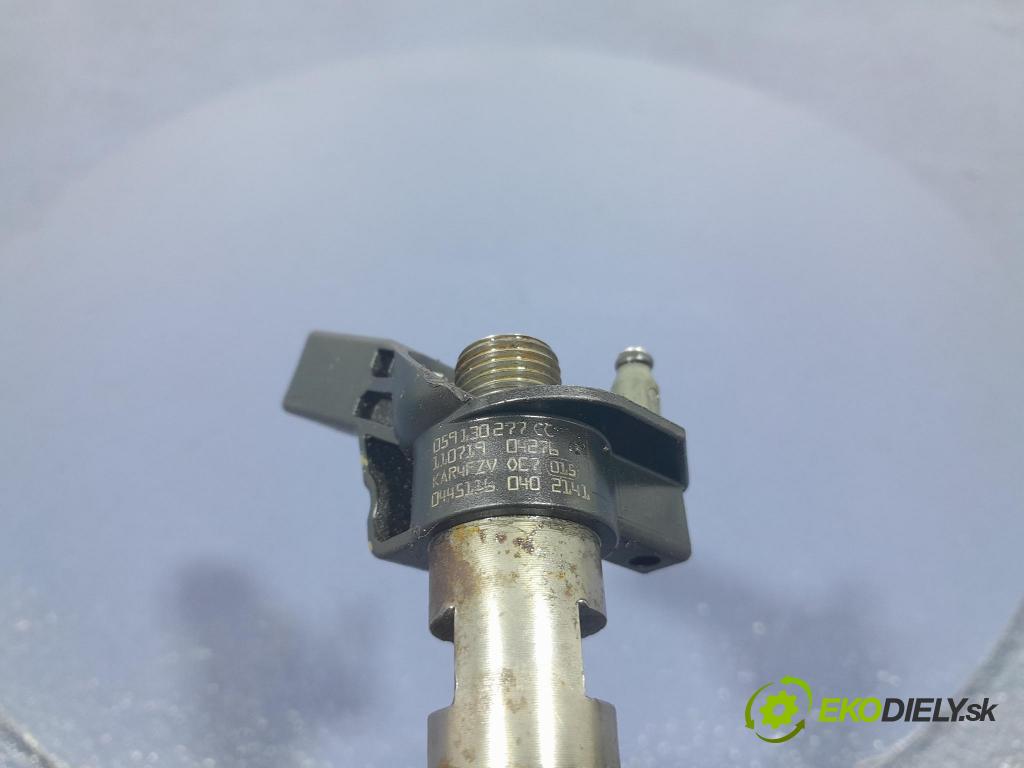 Audi A6 2011 vstrek 059130277CC