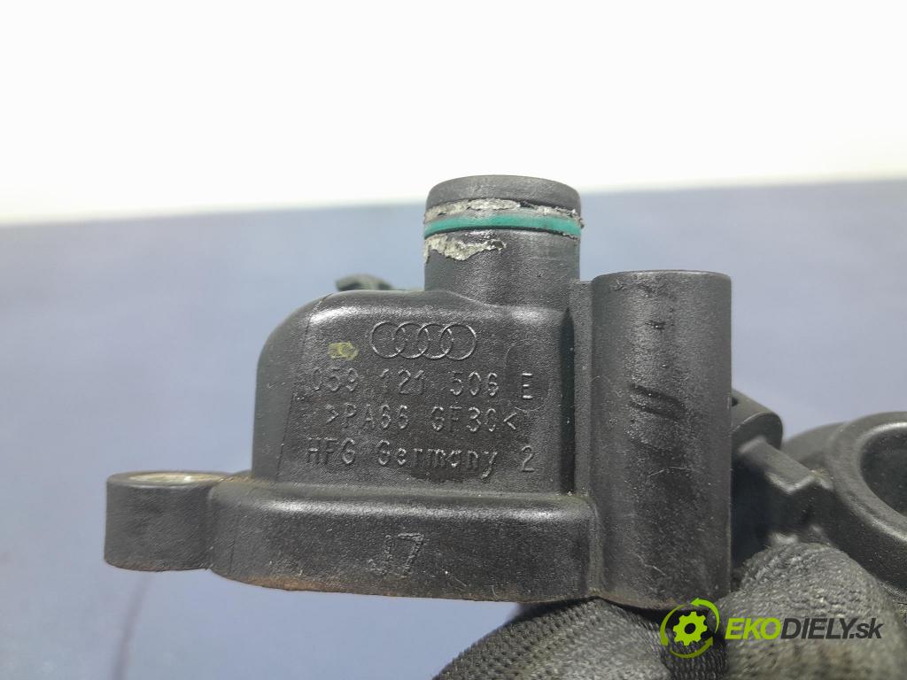 Audi A6 2011 rúrka Chladič: 059121625C