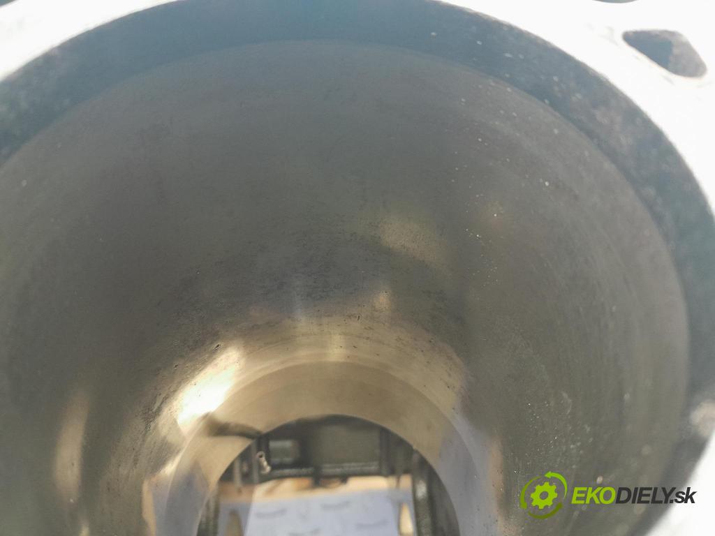 Audi A6 2011 Blok Motor: 059023AD