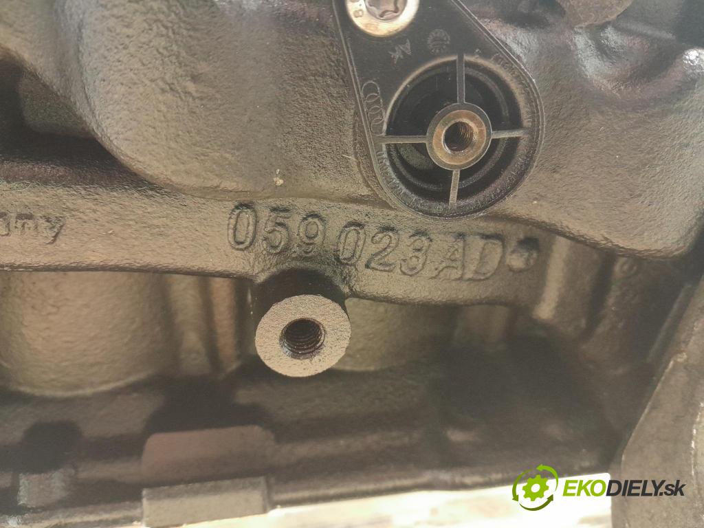 Audi A6 2011 Blok Motor: 059023AD