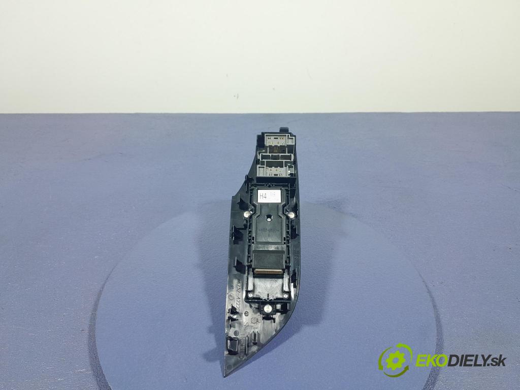 Toyota Rav4 2020 prepínač Okná: 74232-42220