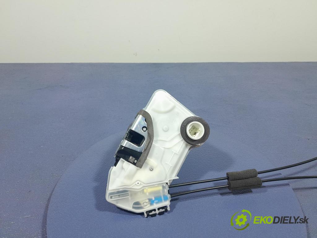 Toyota Rav4 2020 zámok dvere Predné Vľavo: