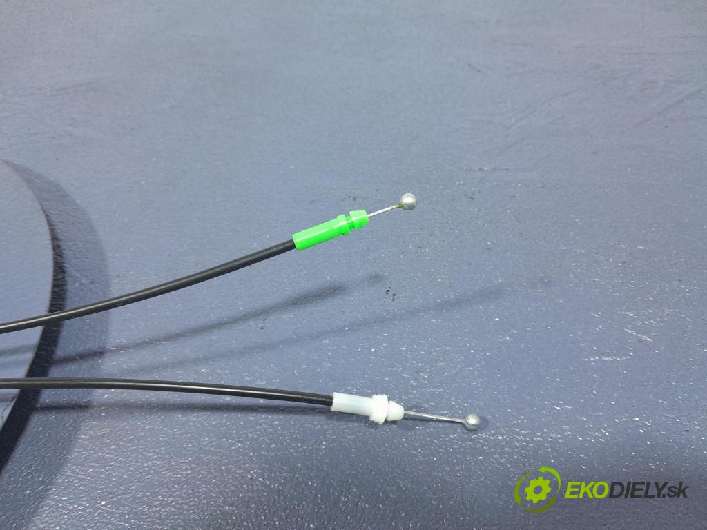 Toyota Rav4 2020 zámok dvere Predné Vľavo: