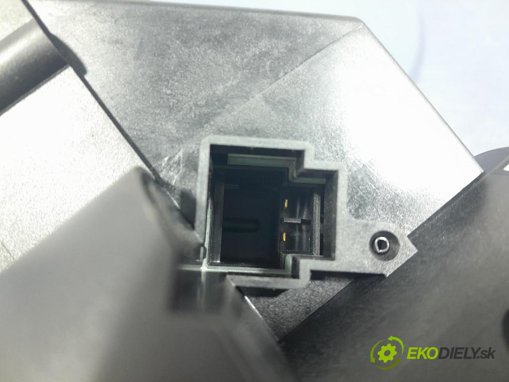 Opel Vectra 2003 prepínač Komplex: 13162134