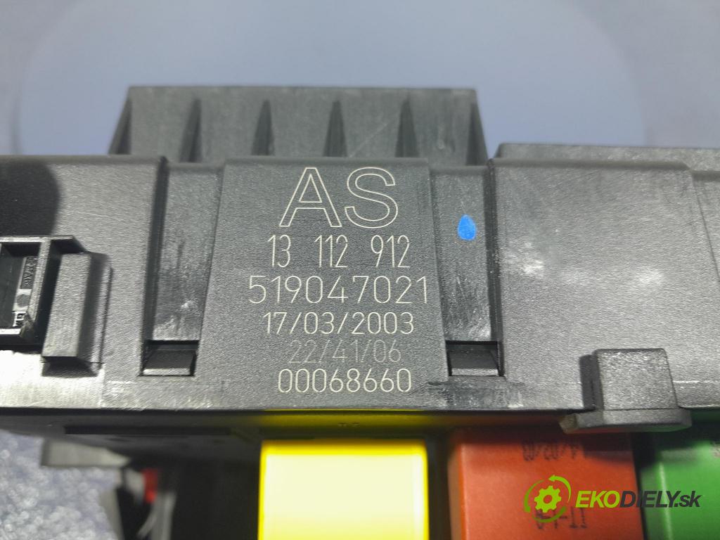 Opel Vectra 2003 skrinka Poistky: 13112912