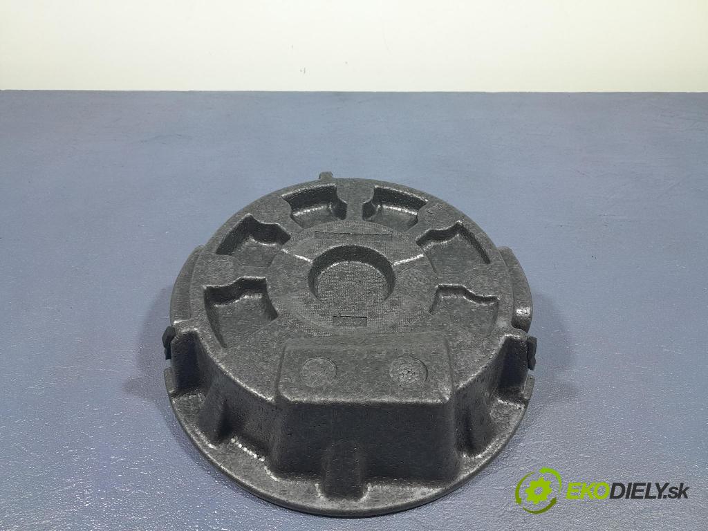 Toyota Rav4 2020 Kôš kola: Rezervný: 64779-42030