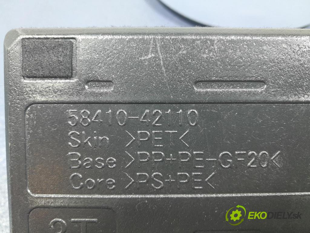 Toyota Rav4 2020 koberec do auta 58410-42110