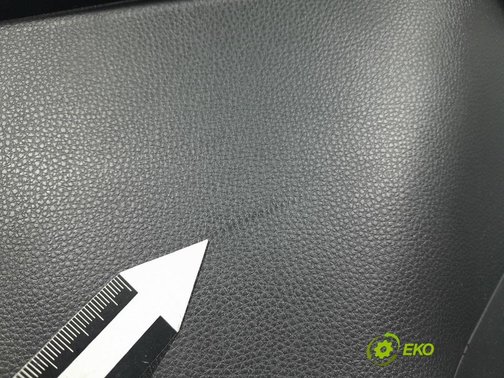 Toyota Rav4 2020 Čalounictví: dvere zad ľavá 67614-X1B18