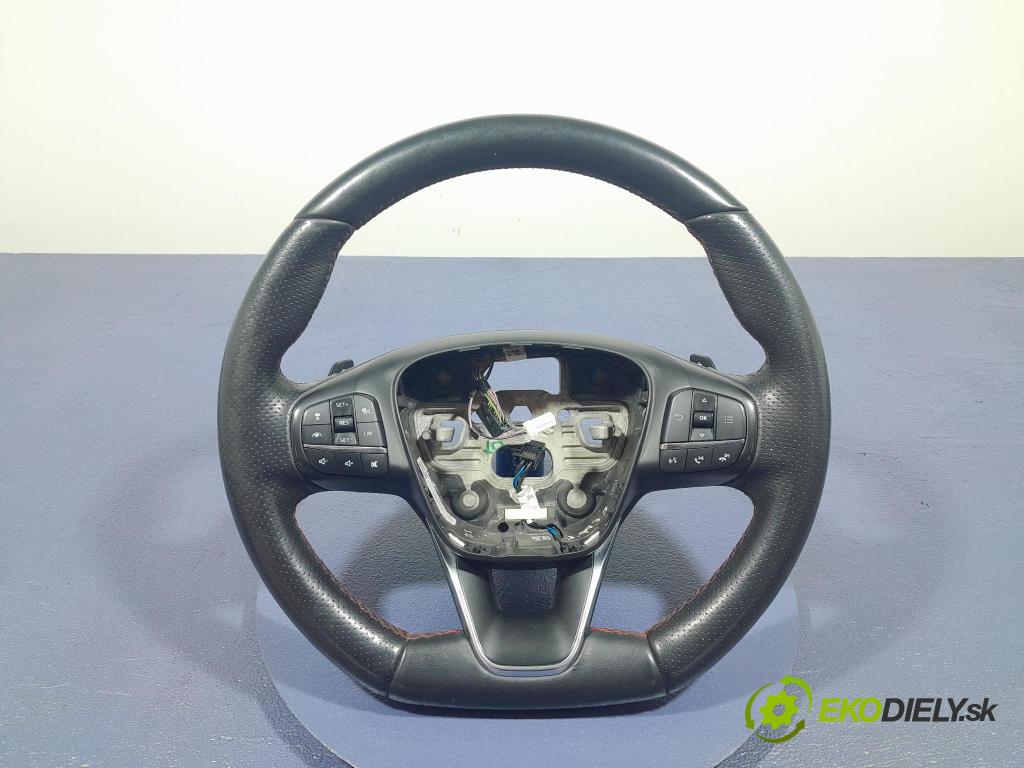 Ford Focus 2019 volant