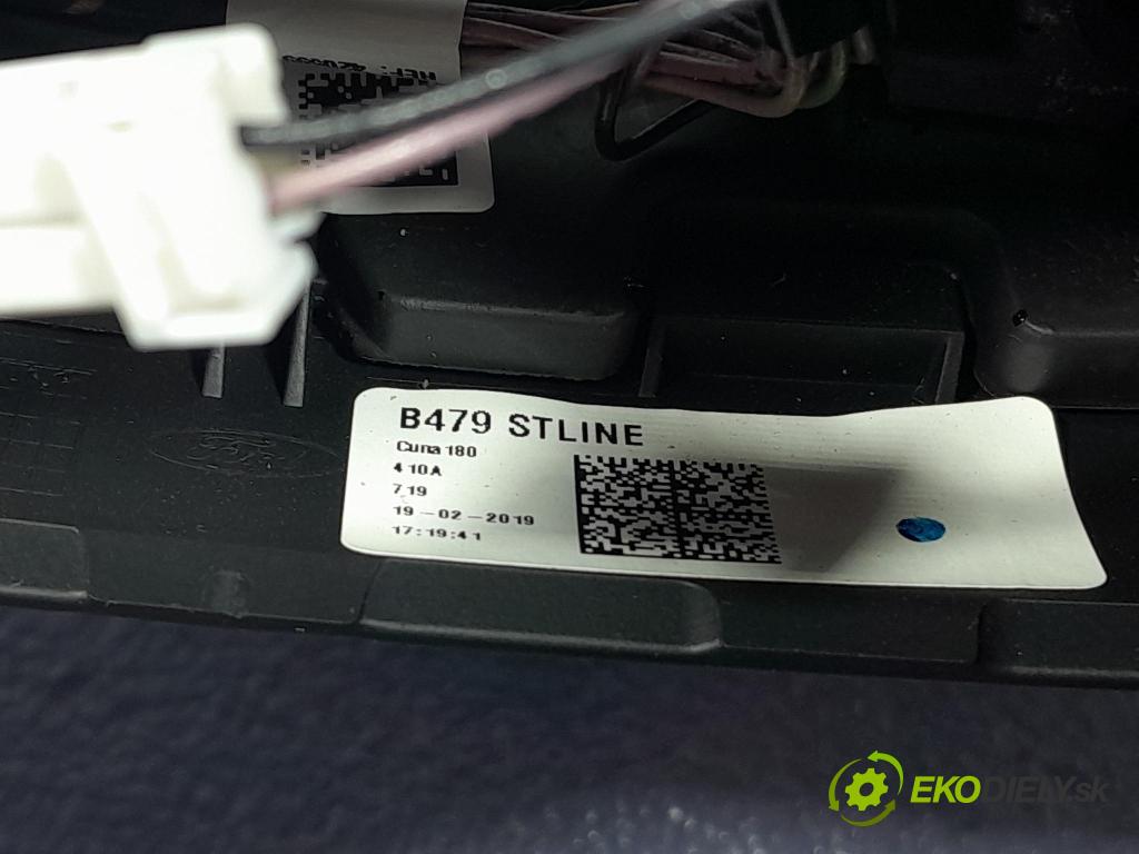 Ford Focus 2019 volant