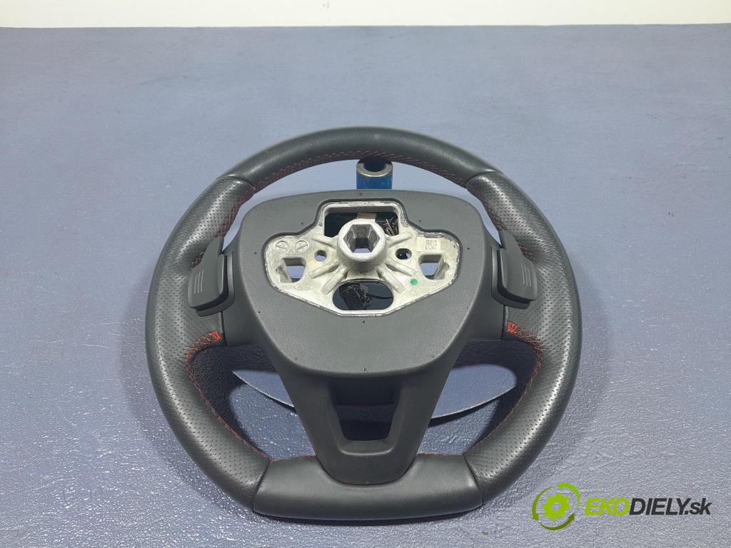 Ford Focus 2019 volant 