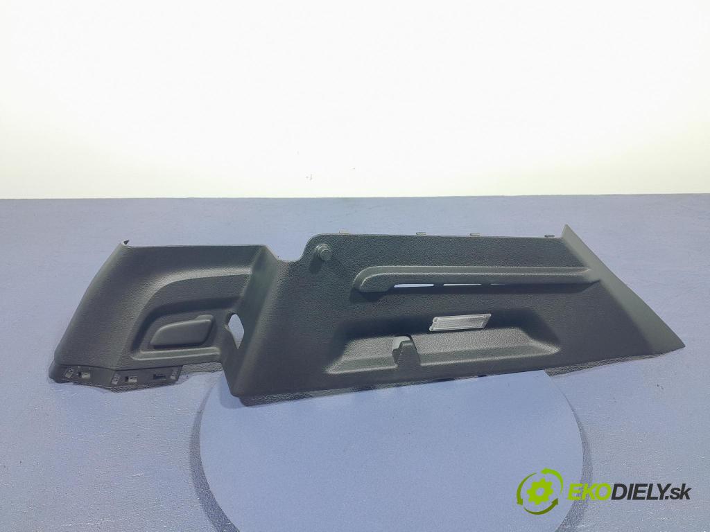 Ford Focus 2019 kryt Plast: Interiéry: JX7B-A46808-AEW