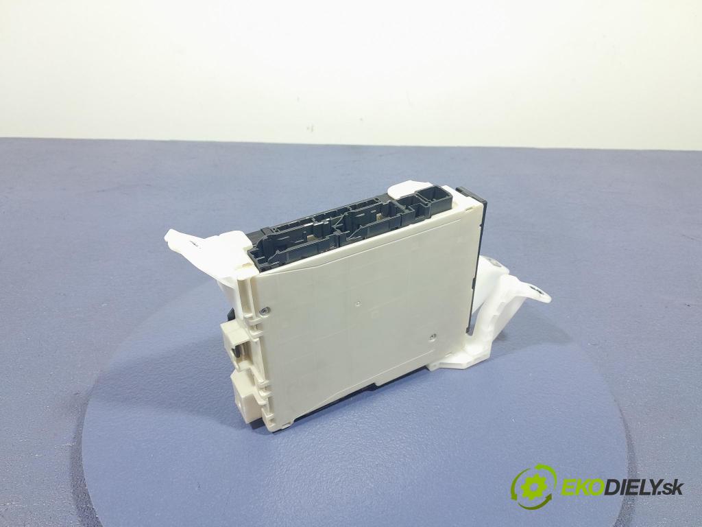 Toyota Rav4 2020 riadiaca jednotka 89221-42390