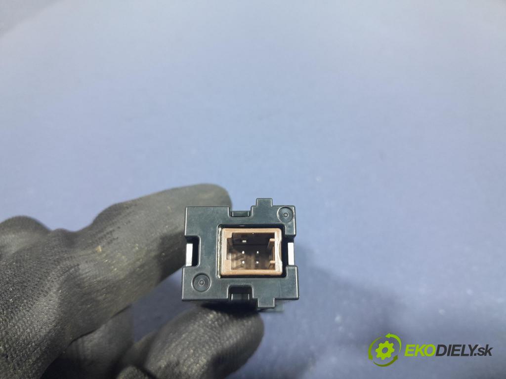 Toyota Rav4 2020 inštalácia Elektrický: 86190-42030