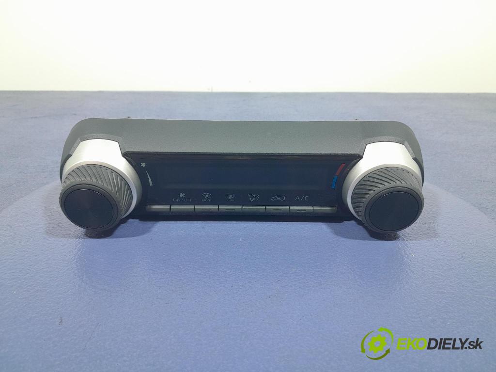 Toyota Rav4 2020 prepínač Klimatizácia: Prúd vzduchu: 75K607