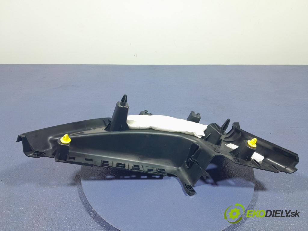 Ford Focus 2019 kryt Plast: Interiéry: JX7B-A31010-ADW