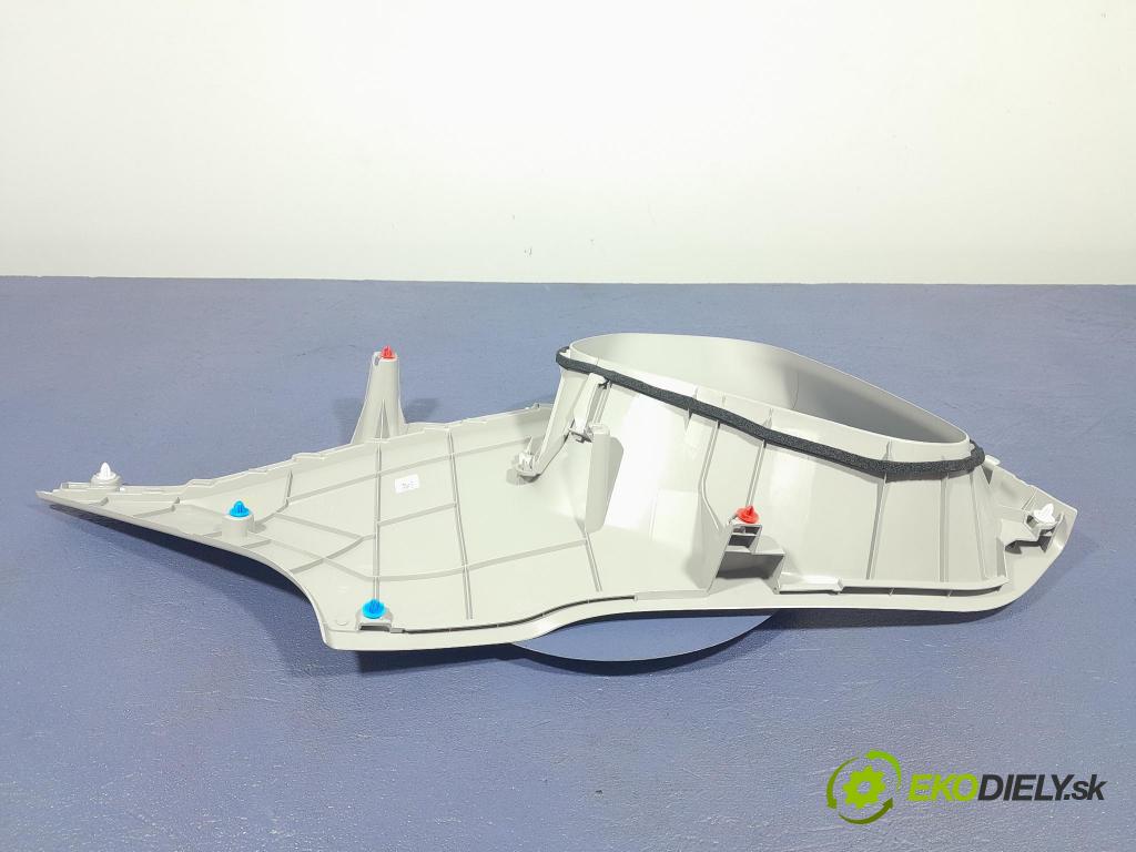 Toyota Rav4 2020 kryt Plast: Interiéry: 62470-42180