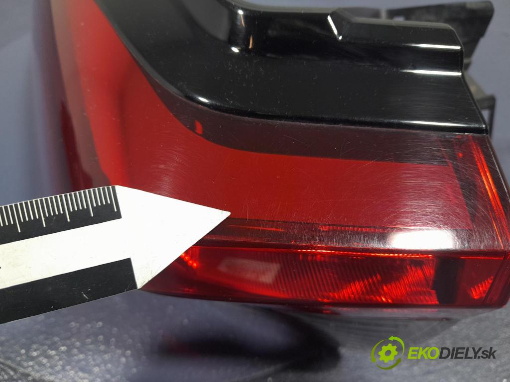 Toyota Rav4 2020 svetlo / reflektor zad ľavá Vonkajsia: 81560-42230