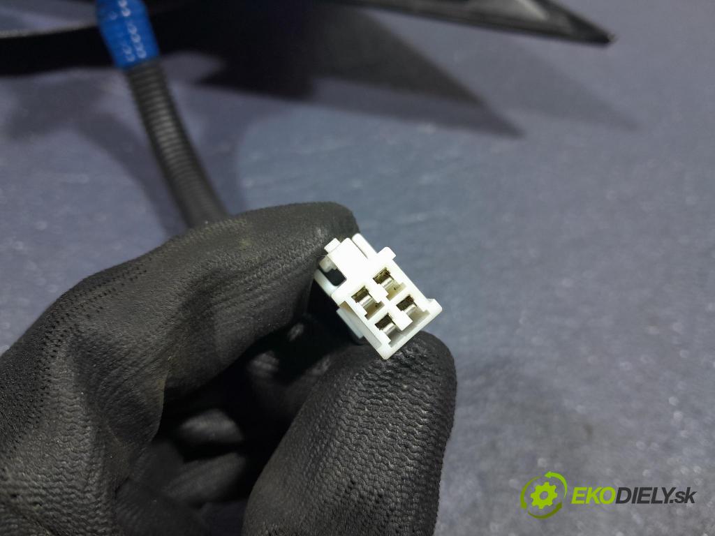 Toyota Rav4 2020 světlo Zad: levá Mimo: 81560-42230