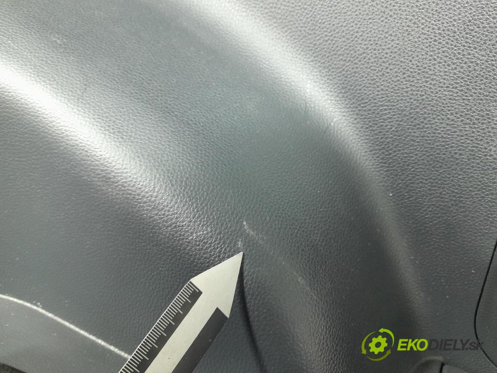 Toyota Rav4 2020 Čalounictví: kufra: 64730-42140