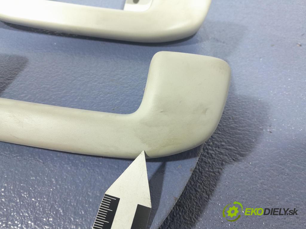 Toyota Rav4 2020 Rukojeť: Odovzdanie: 74612-B7060