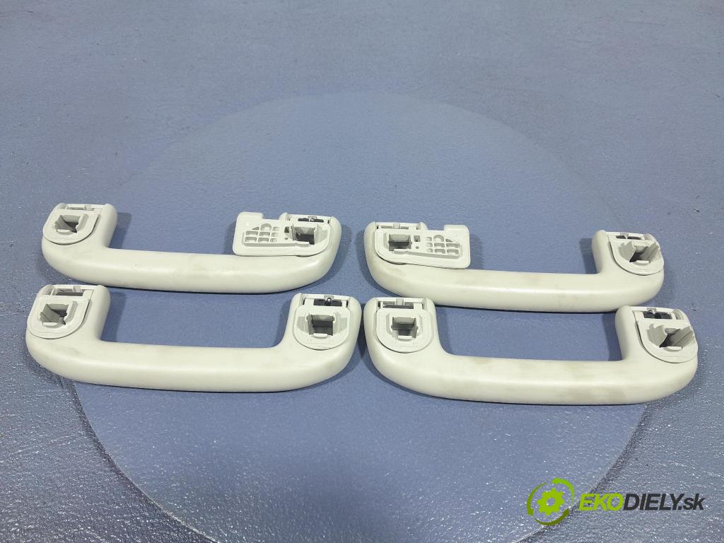 Toyota Rav4 2020 Rukojeť: Odovzdanie: 74612-B7060