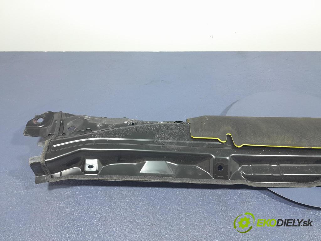 Toyota Rav4 2020 torpédo 