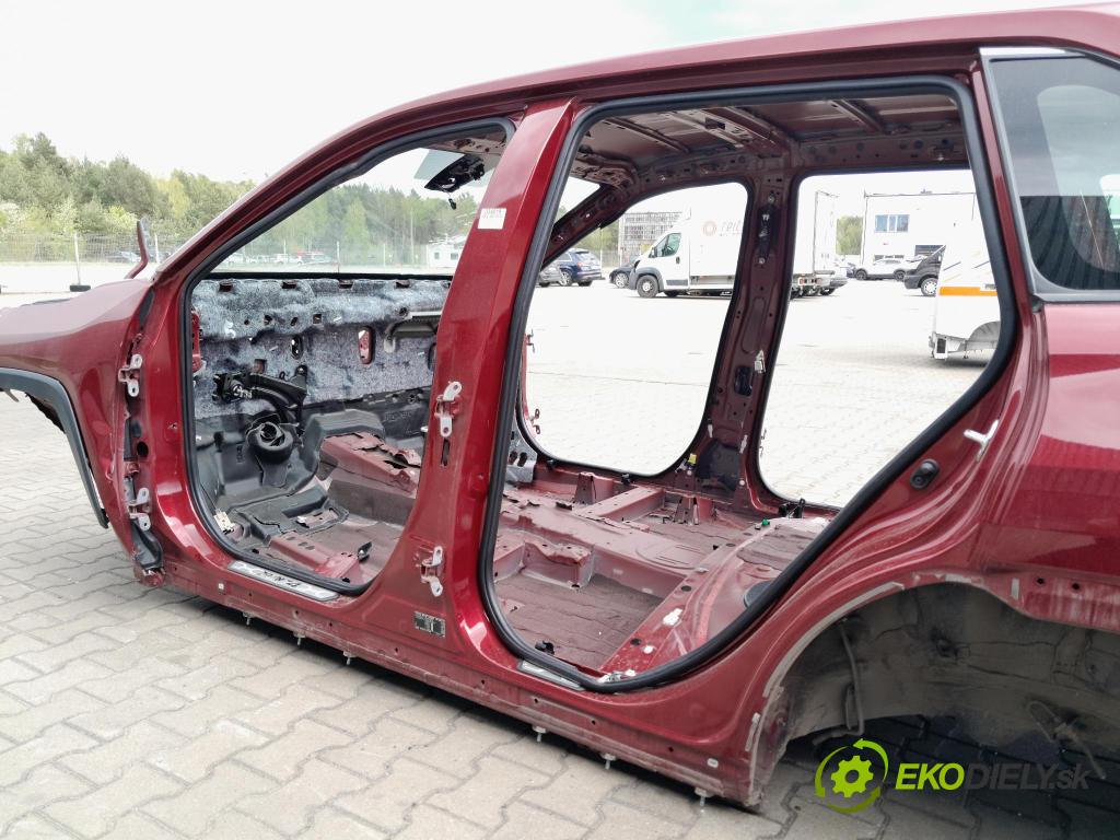 Toyota Rav4 2020 práh Levý:
