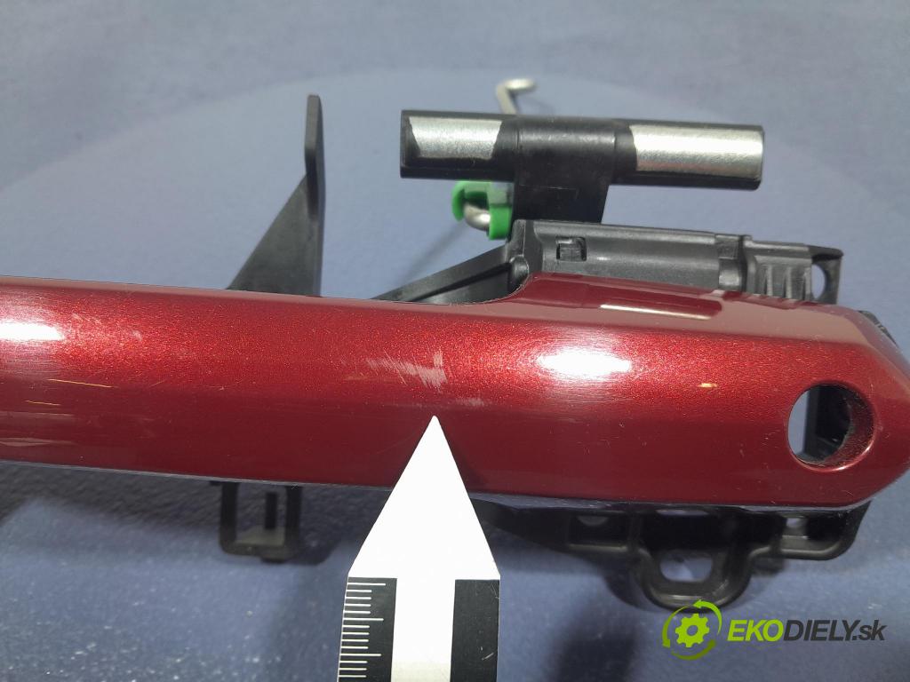 Toyota Rav4 2020 klika před levá