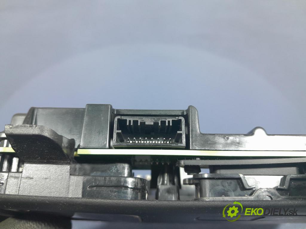 Ford Focus 2019 Svietidlá: Vnútri: JX7B-A519A58-CE