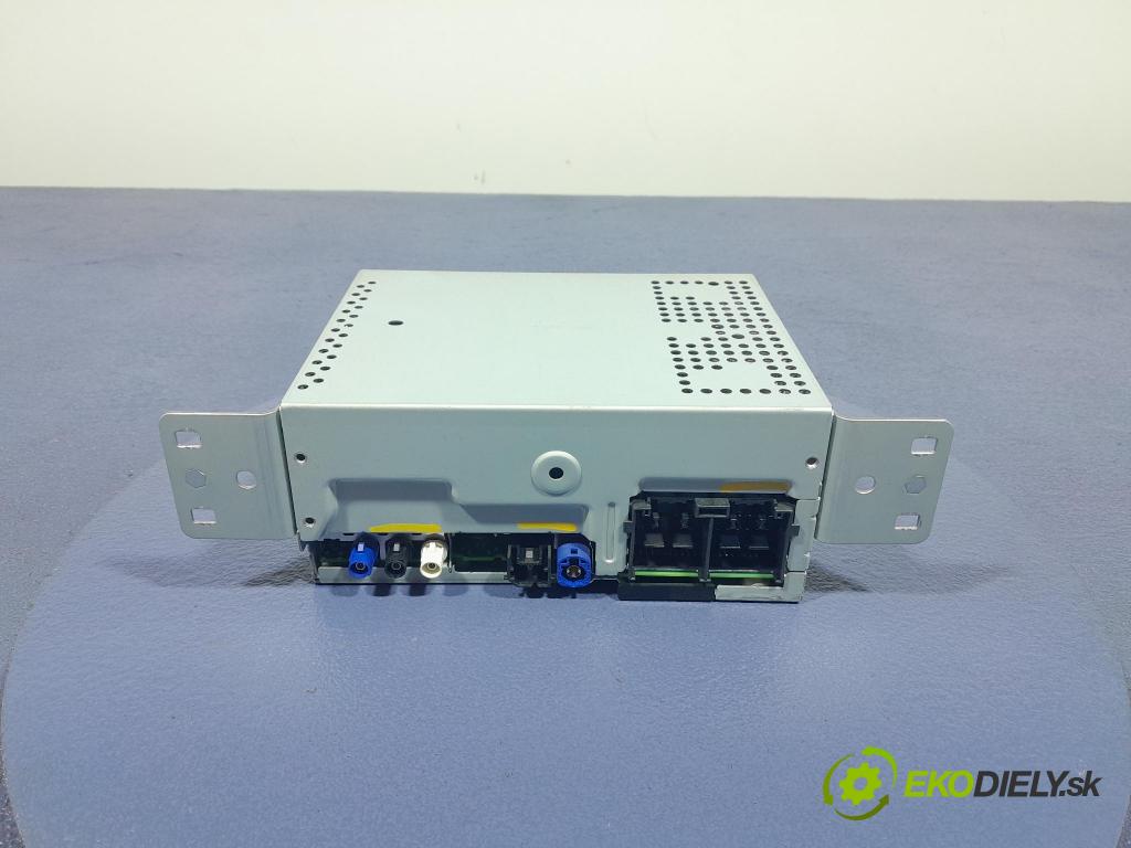 Ford Focus 2019 Radio I Navigácia: JX71-18D804-GAM