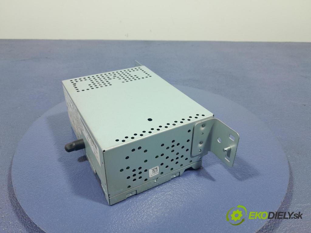 Ford Focus 2019 Radio I Navigácia: JX71-18D804-GAM