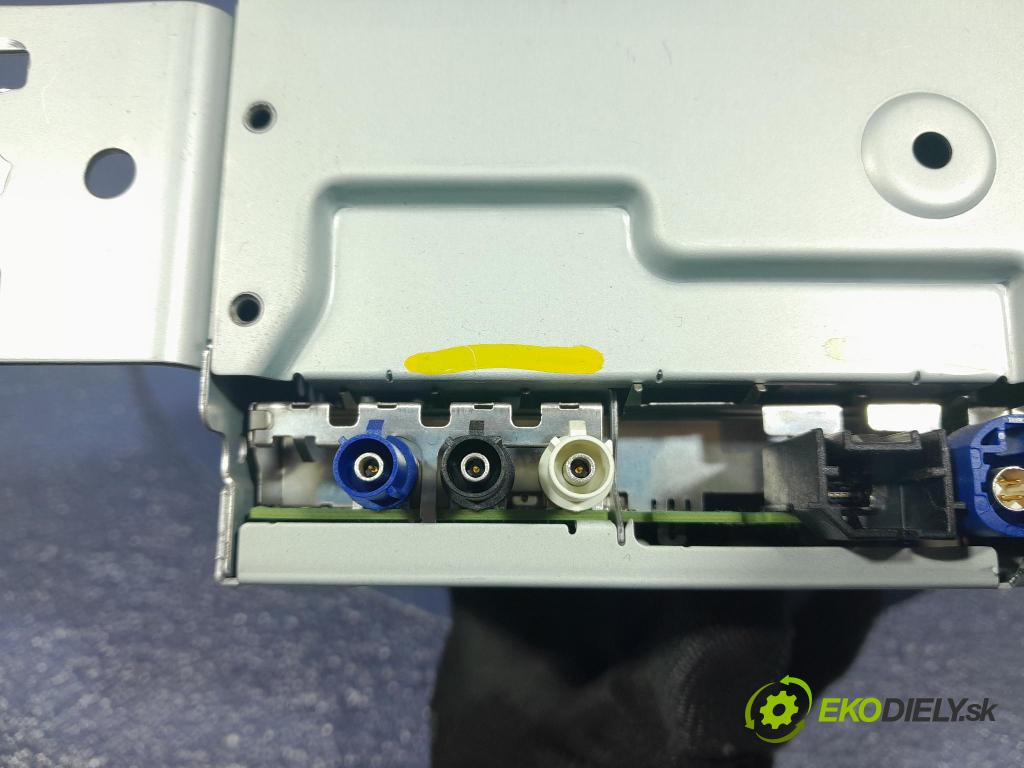 Ford Focus 2019 Radio I Navigácia: JX71-18D804-GAM