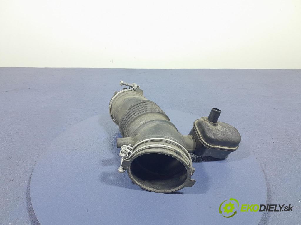 Toyota Rav4 2020 rúrka Vzduch: 17881-24060