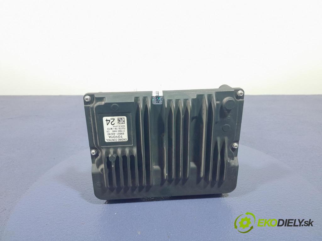 Toyota Rav4 2020 riadiaca jednotka Motor: 89661-4A240