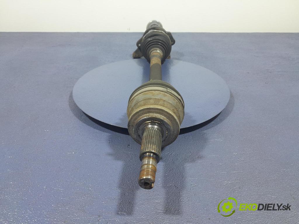 Toyota Rav4 2020 poloos Práva: před DA76R