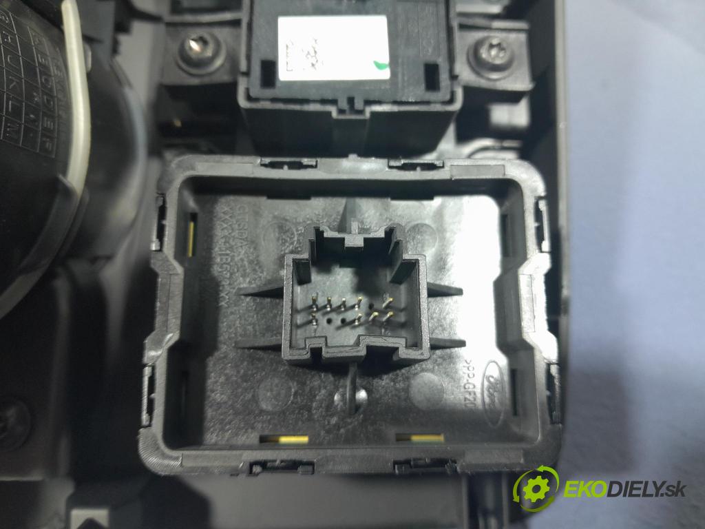 Ford Focus 2019 kryt Plast: Interiéry: JX7B-A045A66-D