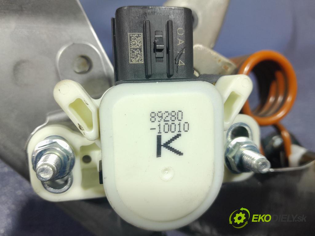 Toyota Rav4 2020 pedále 