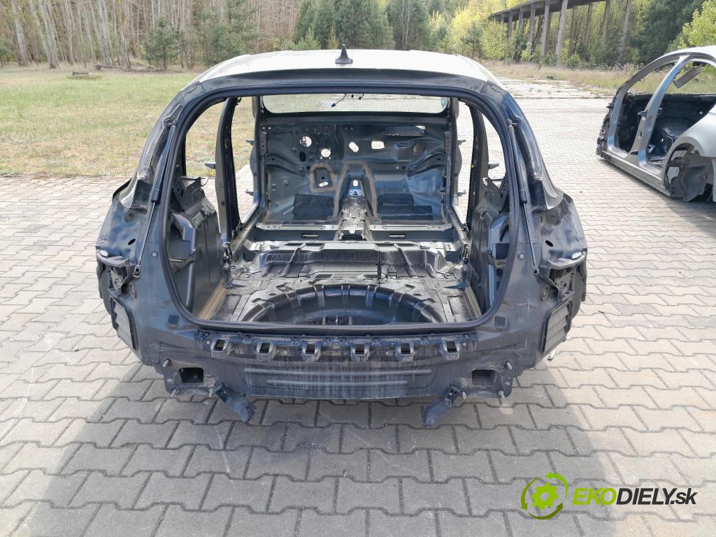 Ford Focus 2019 blatník zad v pravo: 