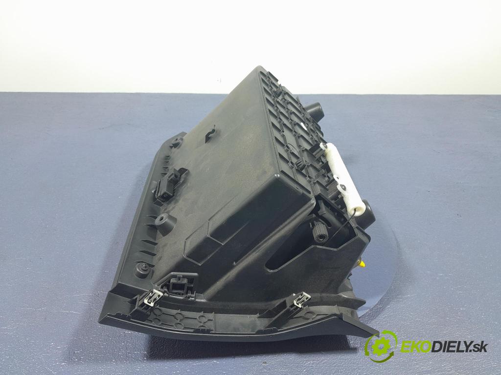 Ford Focus 2019 kastlík JX7B-4A508-AFW