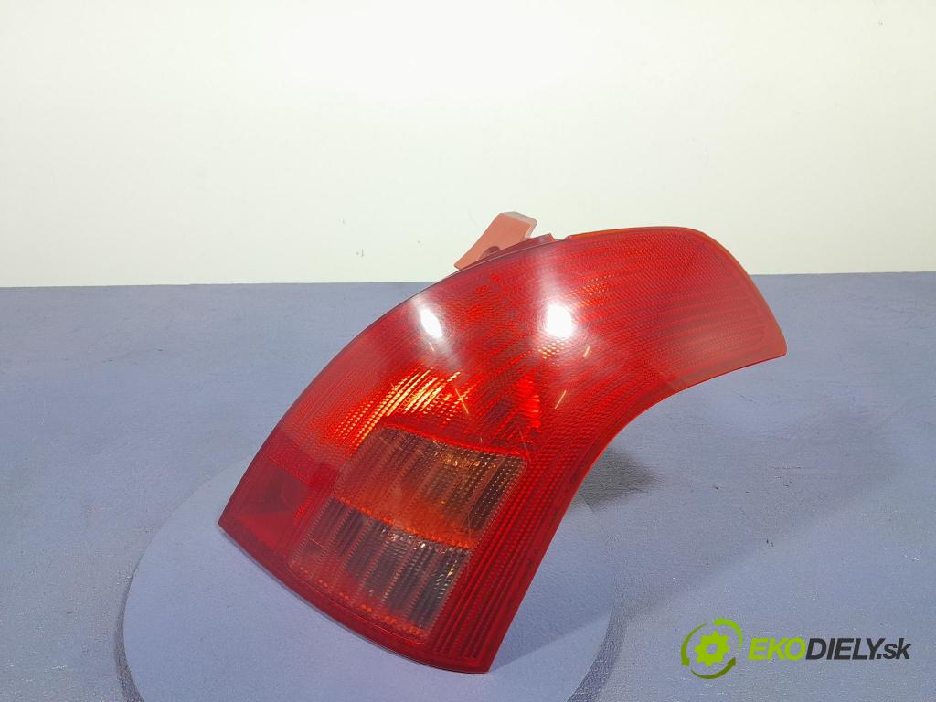 Suzuki Swift 2005 svetlo / reflektor zad Prava: Vonkajsia: P4476R