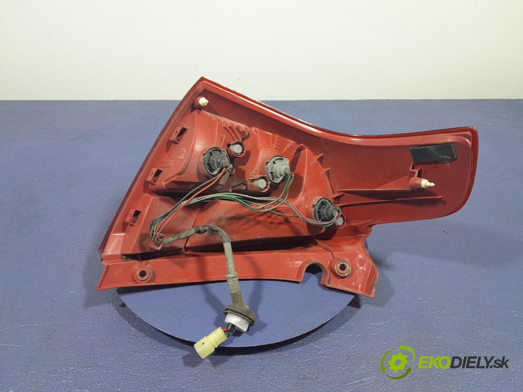 Suzuki Swift 2005 svetlo / reflektor zad Prava: Vonkajsia: P4476R