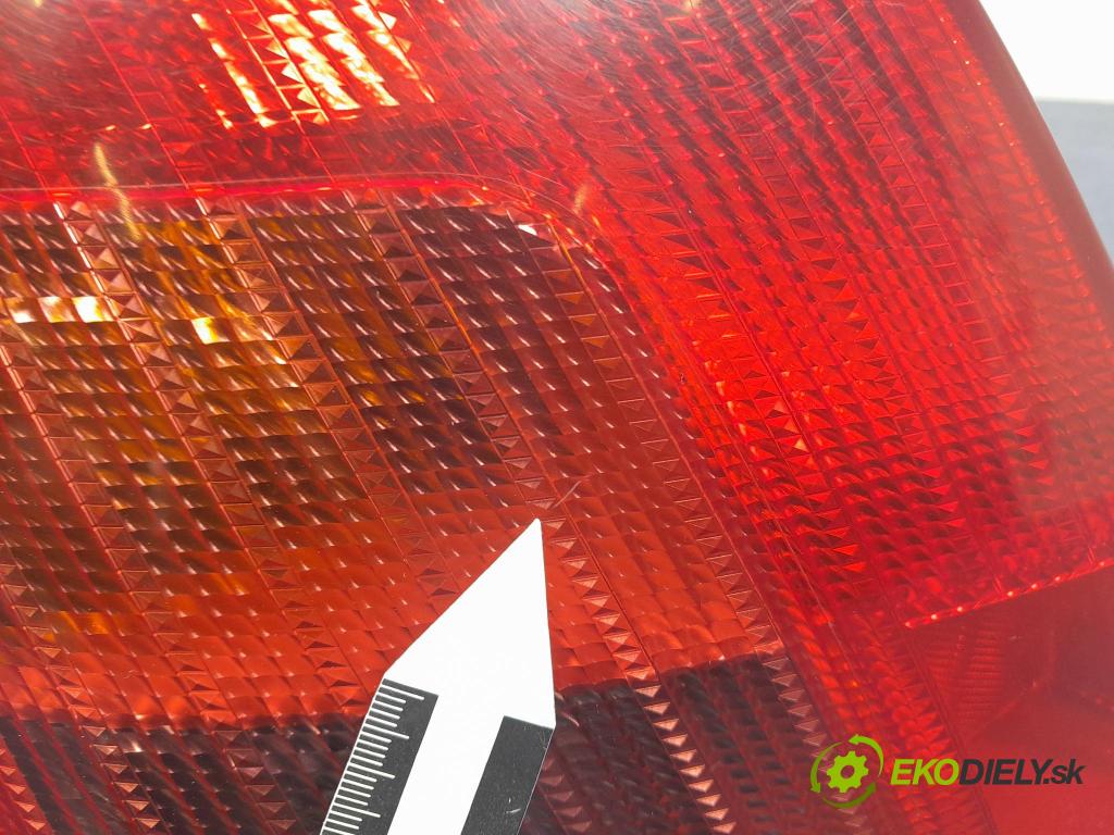 Suzuki Swift 2005 svetlo / reflektor zad ľavá Vonkajsia: P4476L