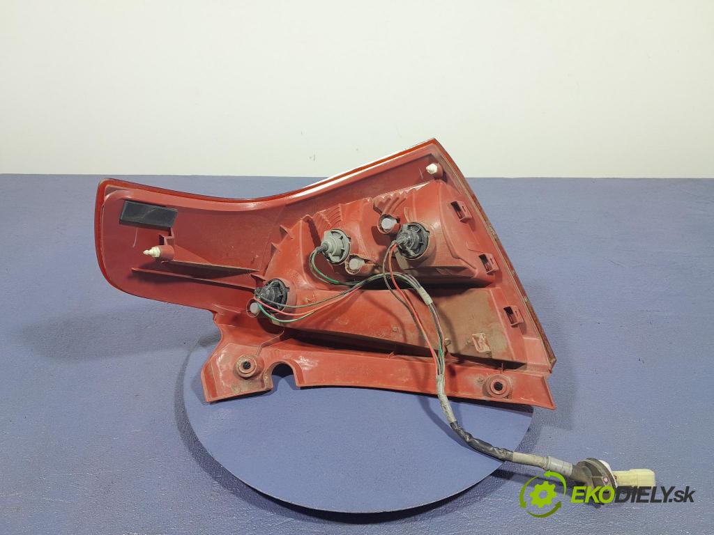 Suzuki Swift 2005 svetlo / reflektor zad ľavá Vonkajsia: P4476L