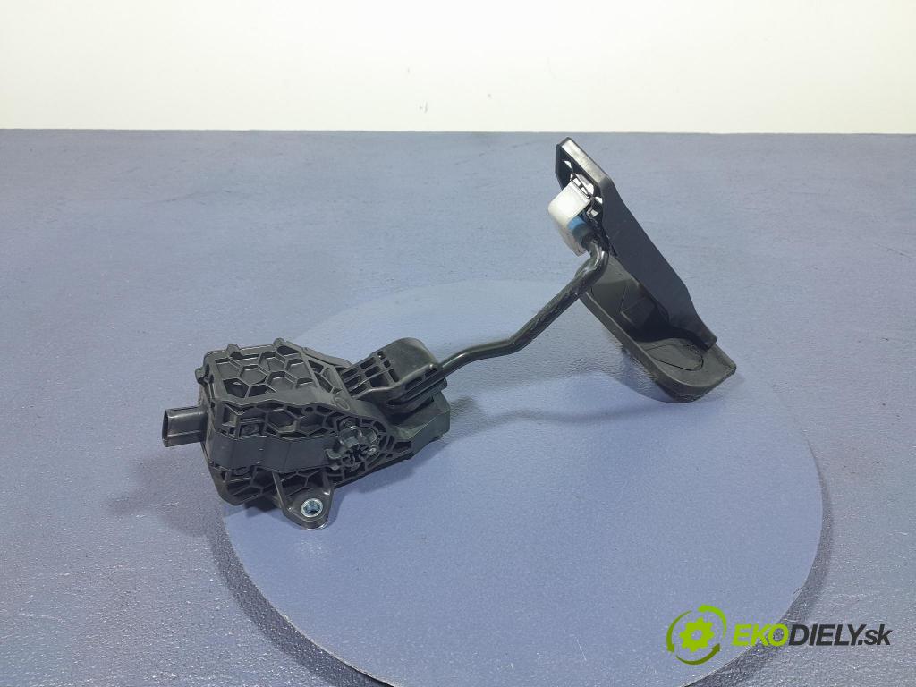 Toyota Rav4 2020 pedal Plyn: 78110-33140