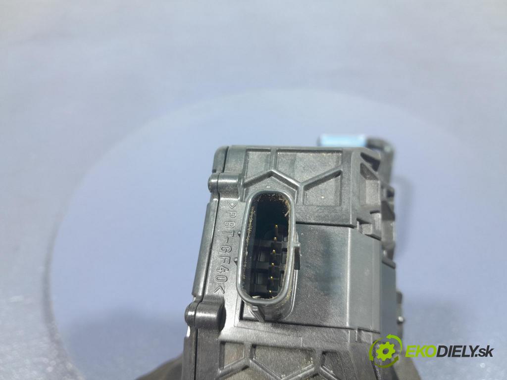 Toyota Rav4 2020 pedal Plyn: 78110-33140