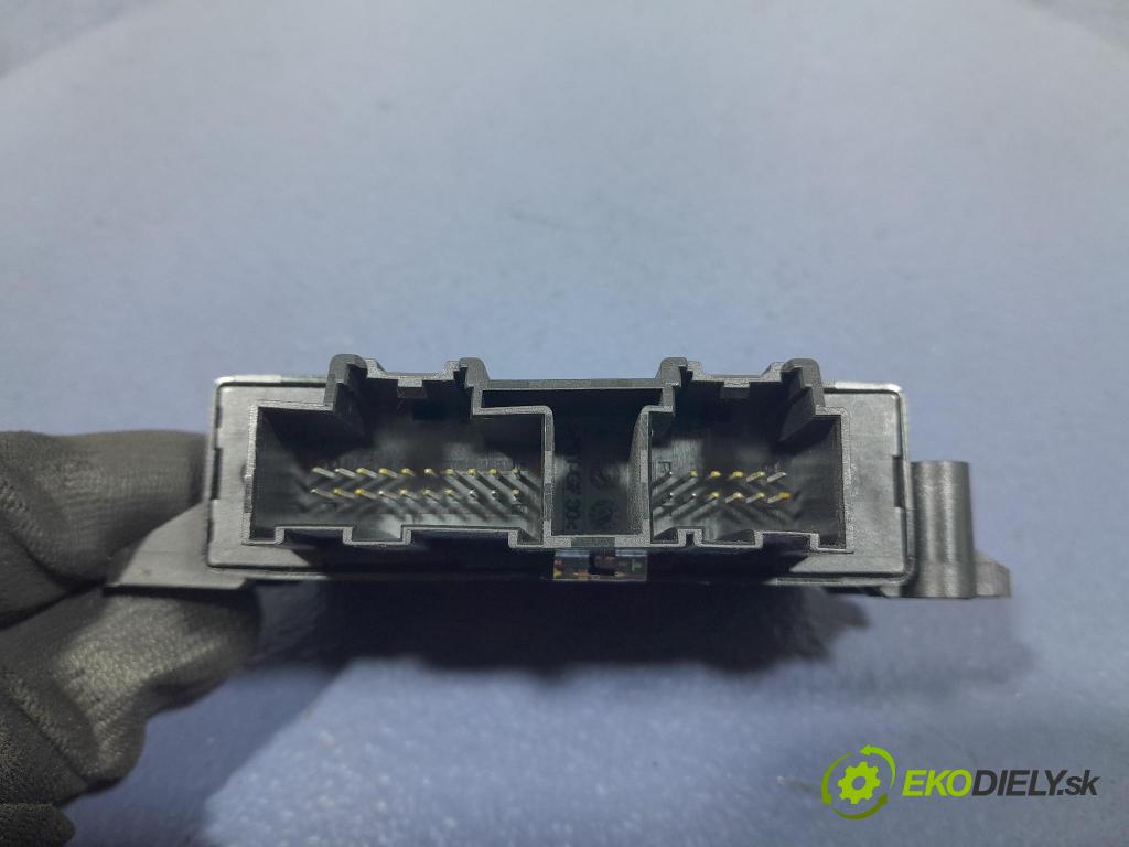 Ford Focus 2019 snímač / riadiaca jednotka PDC KU5T-15K866-CH