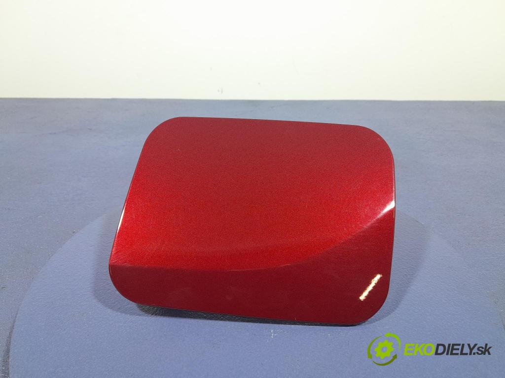 Toyota Rav4 2020 Klapka nádrže paliva