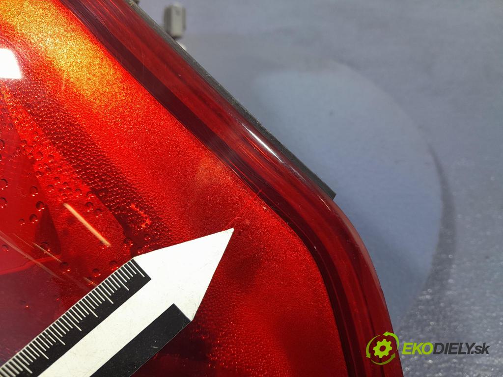 Ford Focus 2019 svetlo / reflektor zad Prava: Vonkajsia: JX7B-13404-DF